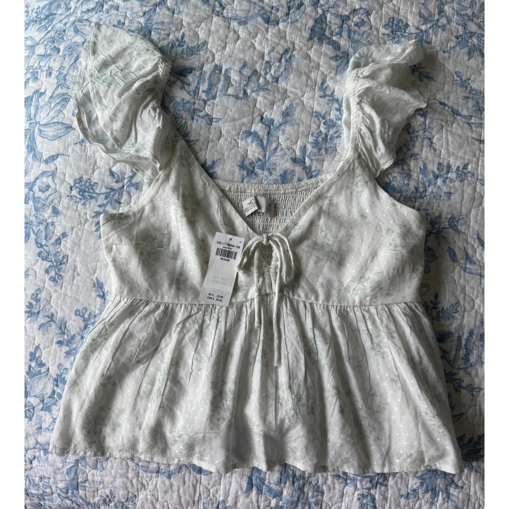 NWT Hollister White Sage Green Floral Swiss Dot Babydoll Top Med Ruffle Smocked